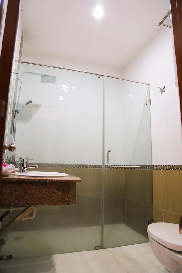 Golden Hotel مدينة هوشي منه المظهر الخارجي الصورة