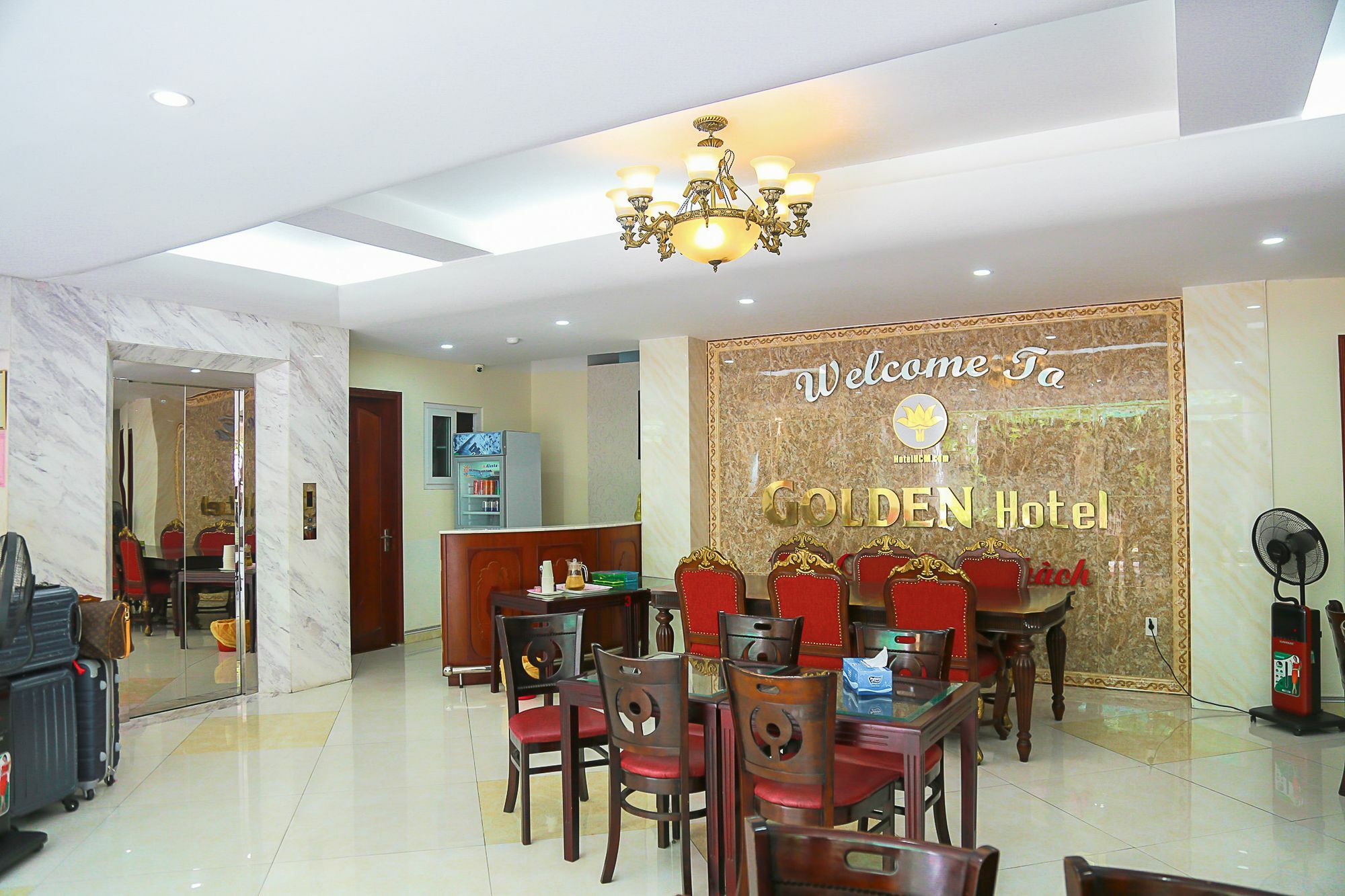 Golden Hotel مدينة هوشي منه المظهر الخارجي الصورة