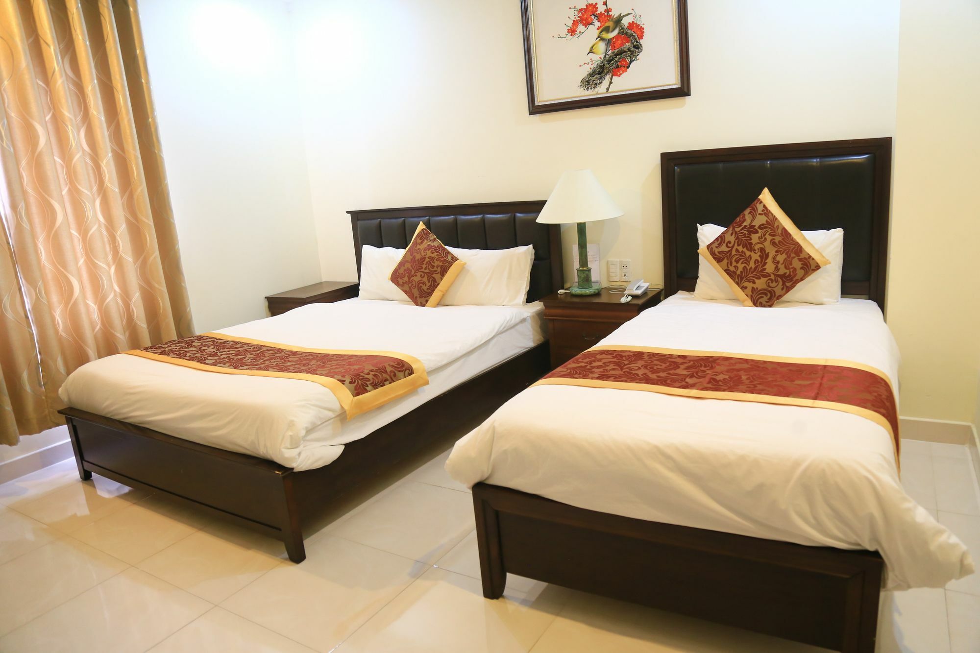 Golden Hotel مدينة هوشي منه المظهر الخارجي الصورة